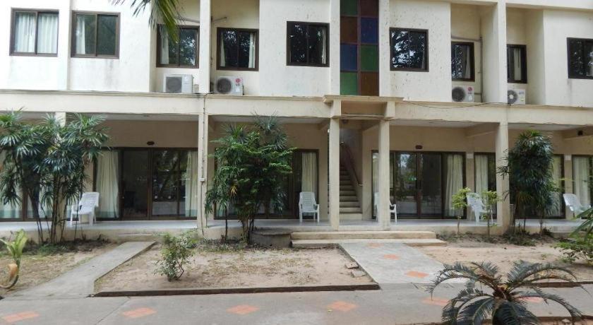 Jinta Nathon Hotel 2*