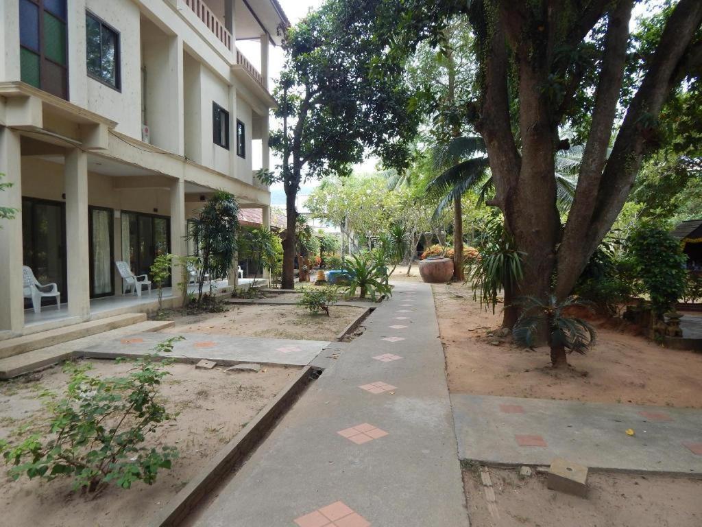 Jinta Nathon Hotell