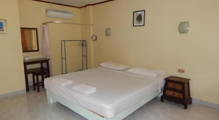 Jinta Nathon Chaweng (Koh Samui)
