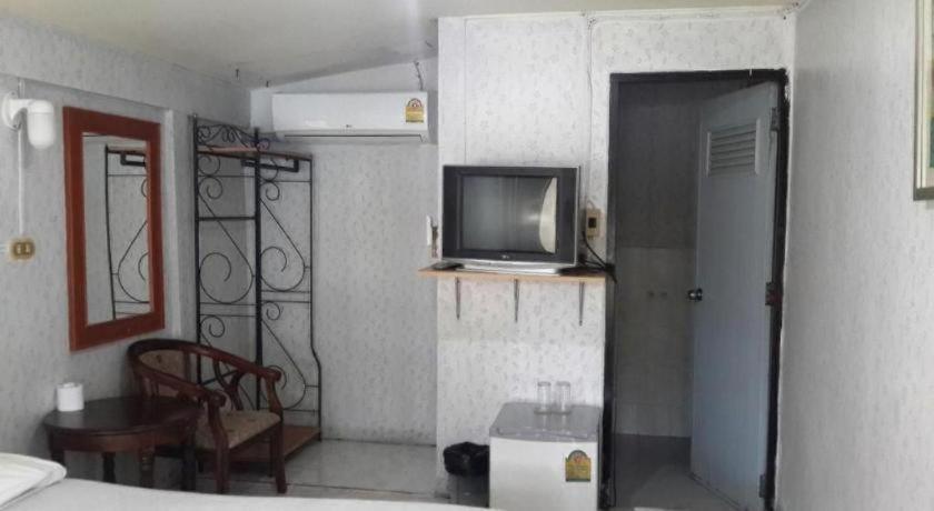 Jinta Nathon Hotell